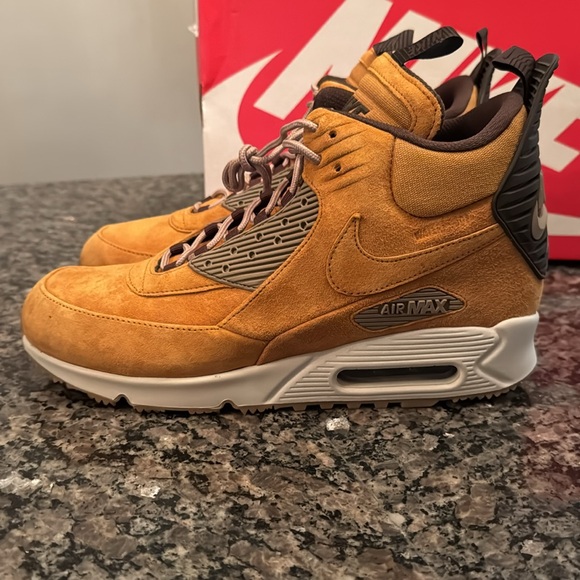 Nike Air Max winter wheat sneakerboot 90 EUC 10.5 Sneakers - Picture 5 of 16
